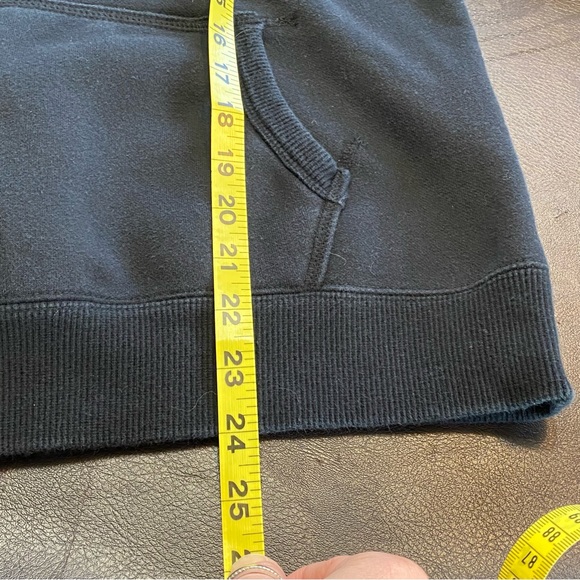 Puma Fleece Lined Embroidered Script Logo Black Kangaroo Pocket Hoodie Size M - Picture 8 of 9